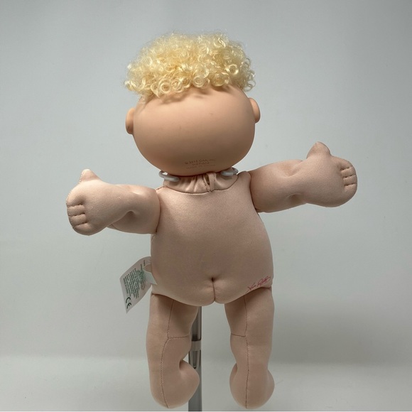 Cabbage Patch Doll - Picture 11 of 16